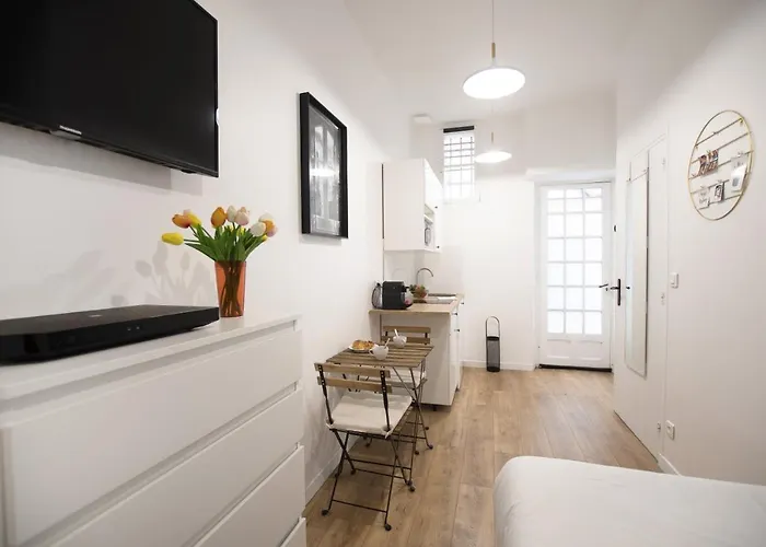 아파트 Parisconciergerie - Near Eiffel Tower 파리