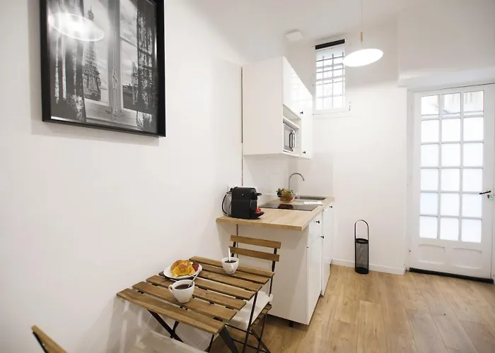 Parisconciergerie - Near Eiffel Tower 아파트 파리