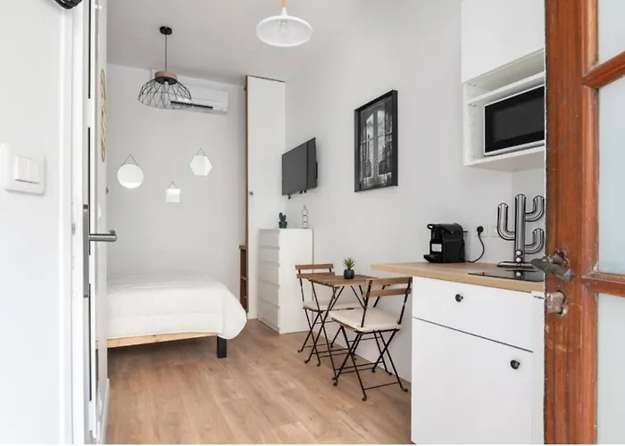 Parisconciergerie - Near Eiffel Tower * 파리